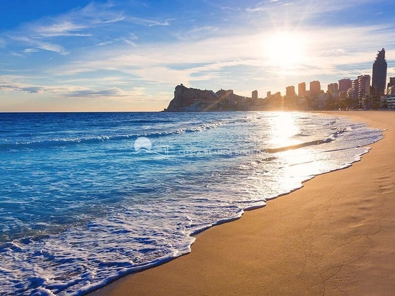 4 bedroom Apartment for sale in Benidorm with pool garage - € 1,541,800 (Ref: 9966605)
