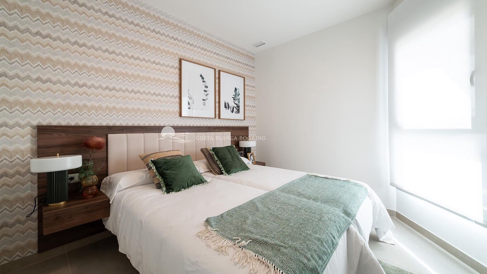 4 bedroom Apartment for sale in Benidorm with pool garage - € 1,541,800 (Ref: 9966605)