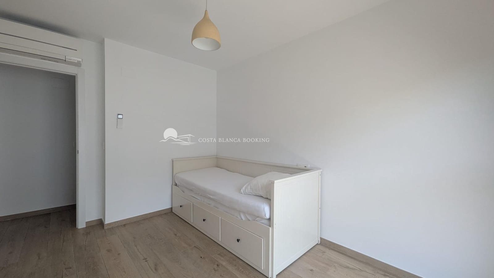 3 makuuhuone Rivitalo myytävänä paikassa Albir mukana uima-altaan 
autotalli - 495 000 € (Ref: 9973266)