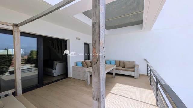 3 sypialnia Dom szeregowy na sprzedaż w Albir, Alfaz del Pi / L'Alfàs del Pi z basenem garażem - 495 000 € (Ref: 9973266)