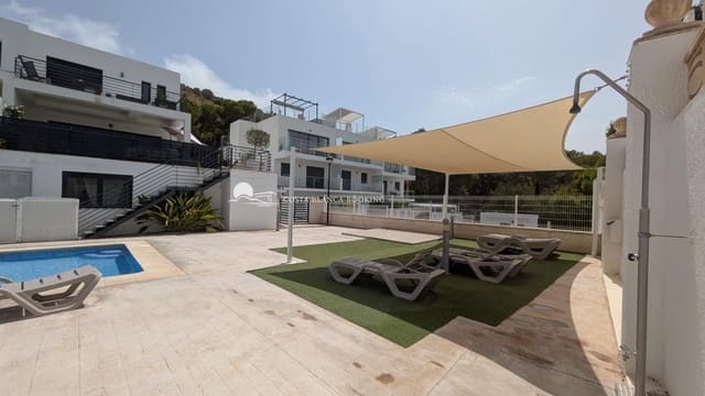 3 sypialnia Dom szeregowy na sprzedaż w Albir, Alfaz del Pi / L'Alfàs del Pi z basenem garażem - 495 000 € (Ref: 9973266)