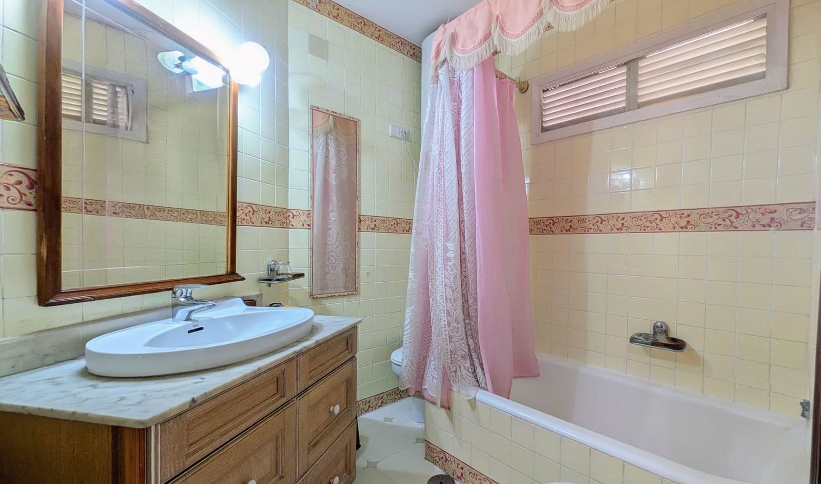 1 soverom Studio til salgs i Benidorm med garasje - € 234 000 (Ref: 9973267)