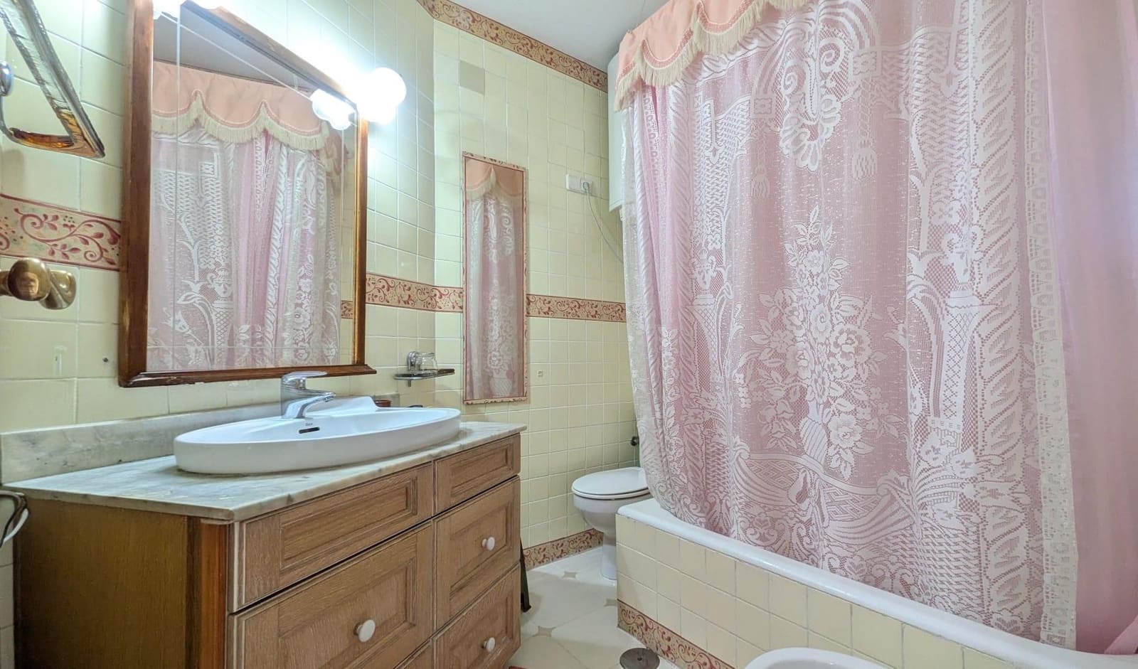 1 soverom Studio til salgs i Benidorm med garasje - € 234 000 (Ref: 9973267)