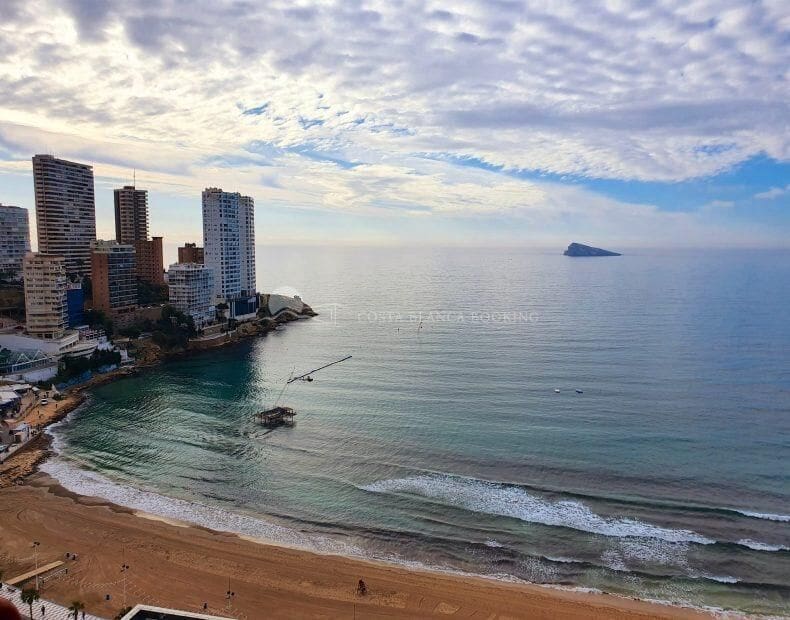 1 bedroom Studio for sale in Benidorm with garage - € 234,000 (Ref: 9973267)
