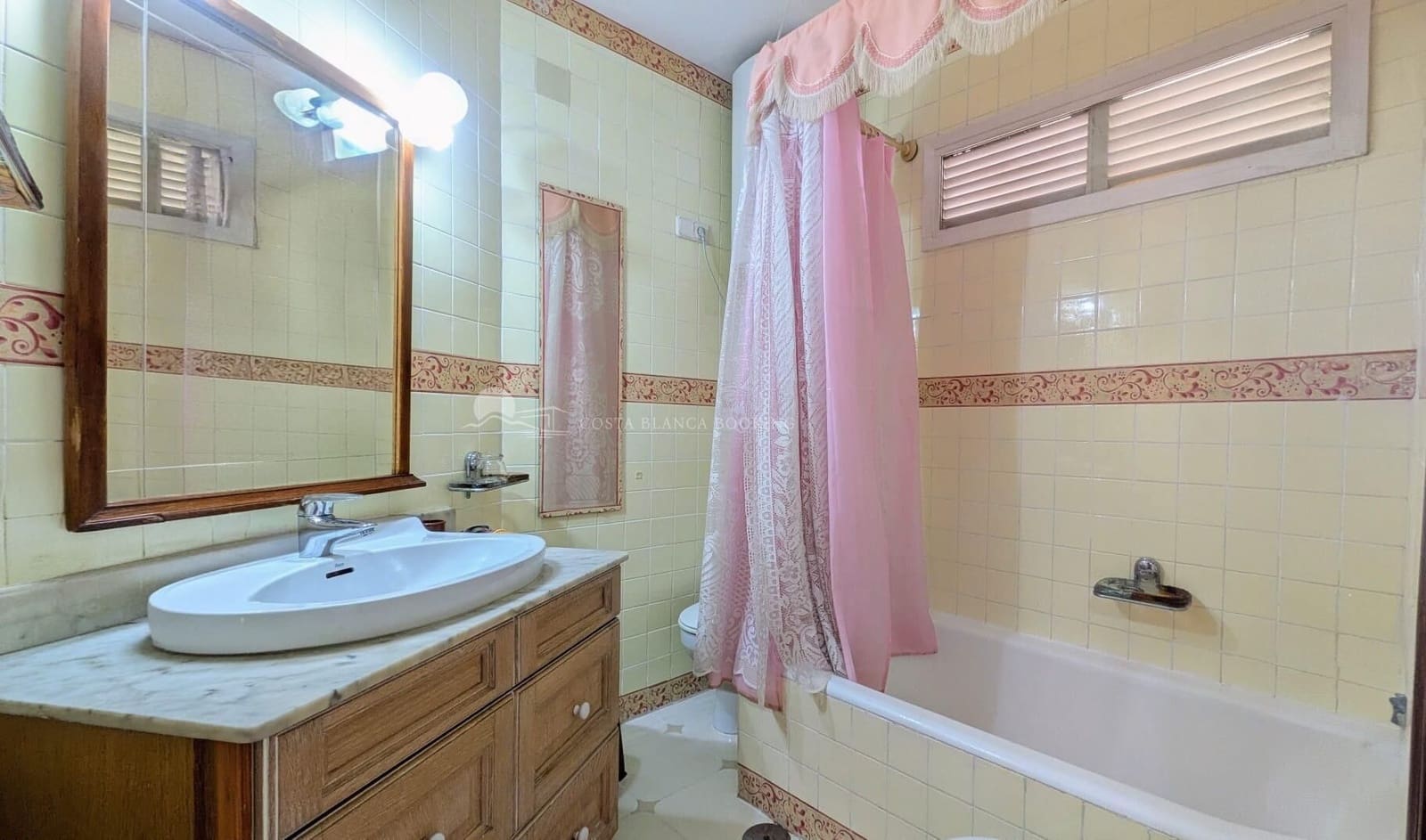 1 bedroom Studio for sale in Benidorm with garage - € 234,000 (Ref: 9973267)