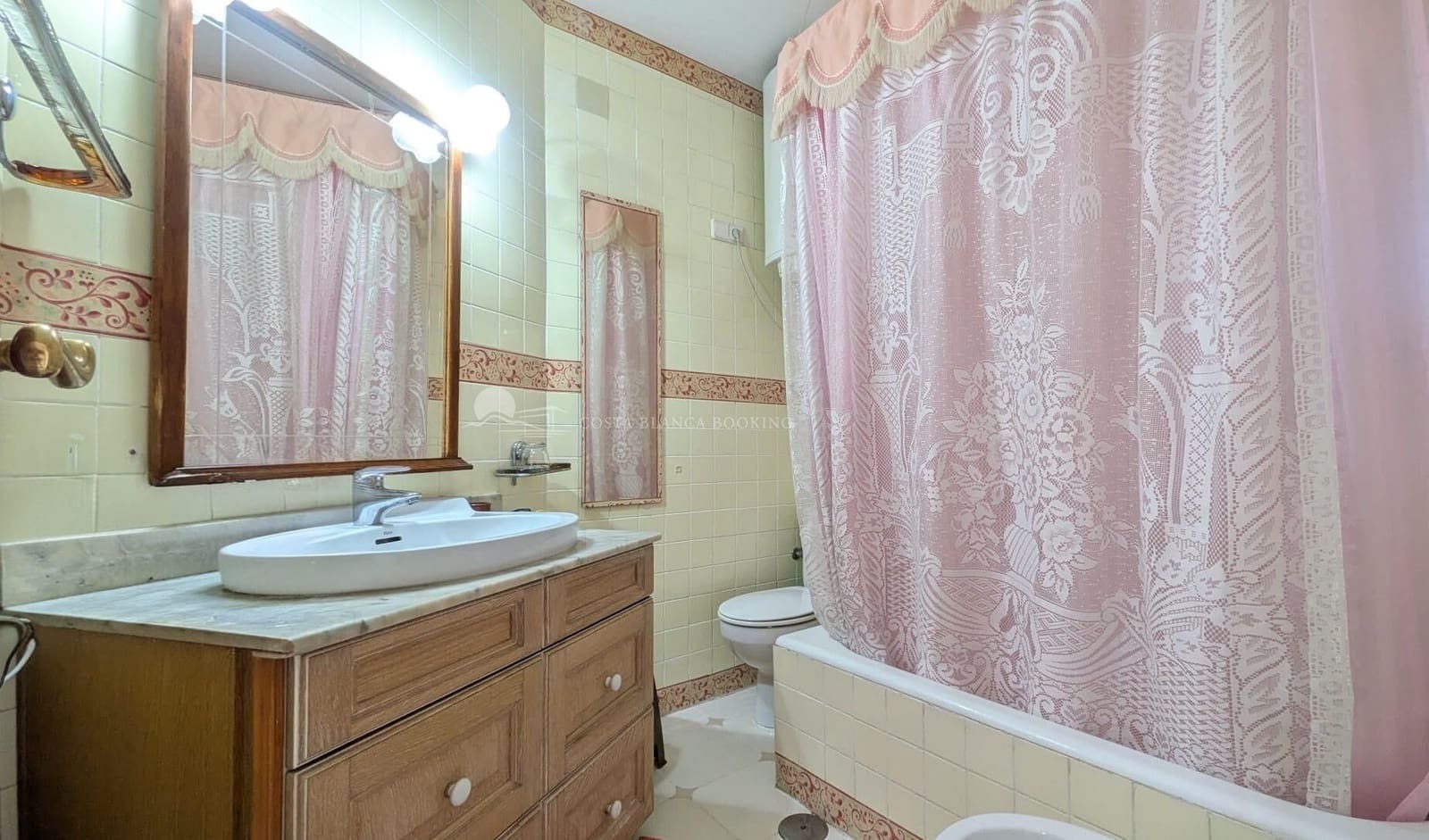1 bedroom Studio for sale in Benidorm with garage - € 234,000 (Ref: 9973267)