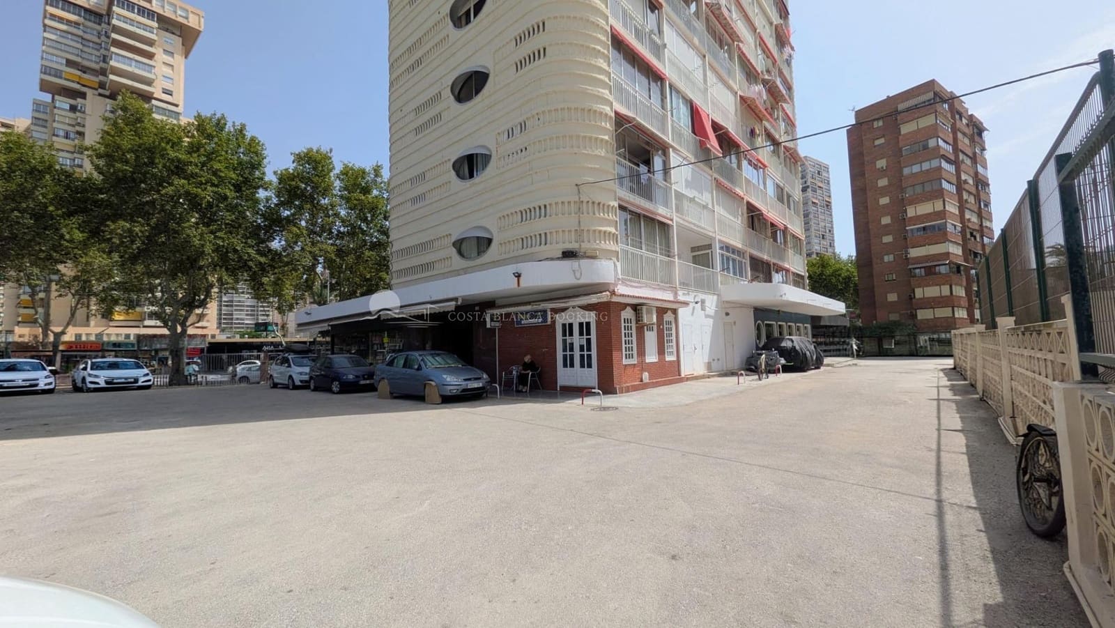 1 bedroom Studio for sale in Benidorm with garage - € 234,000 (Ref: 9973267)