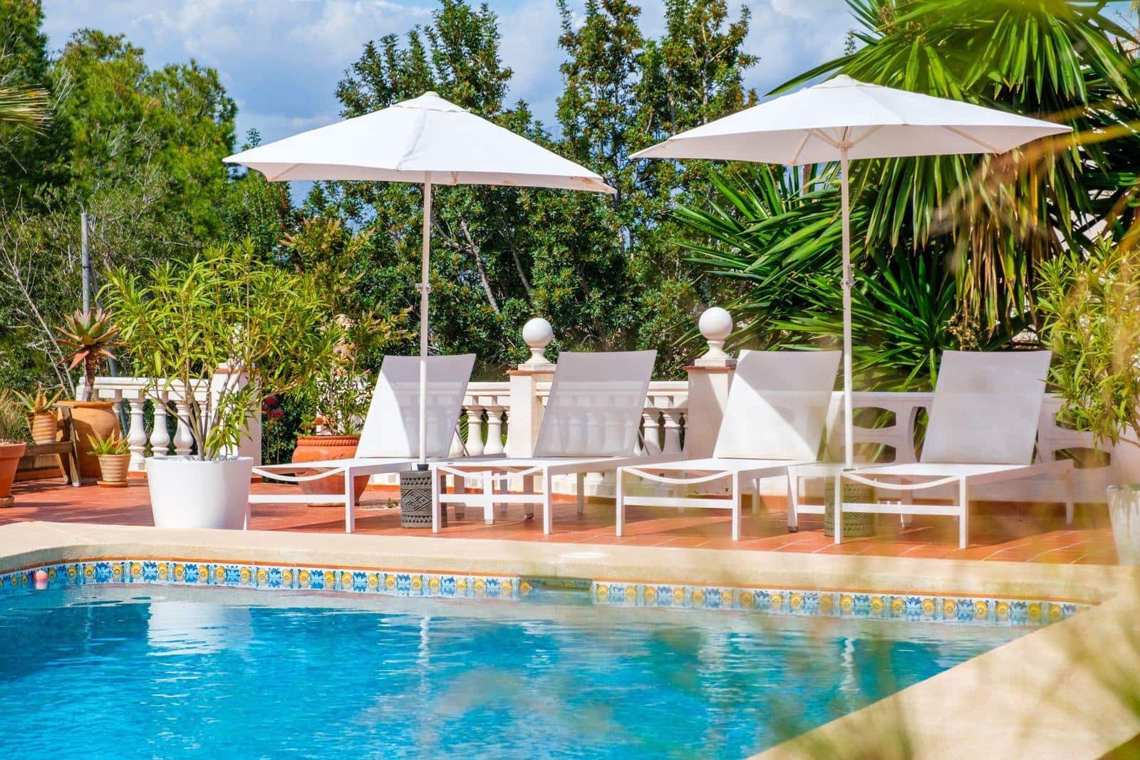 3 Zimmer Villa zu verkaufen in Albir mit Pool Garage - 699.000 € (Ref: 9982936)