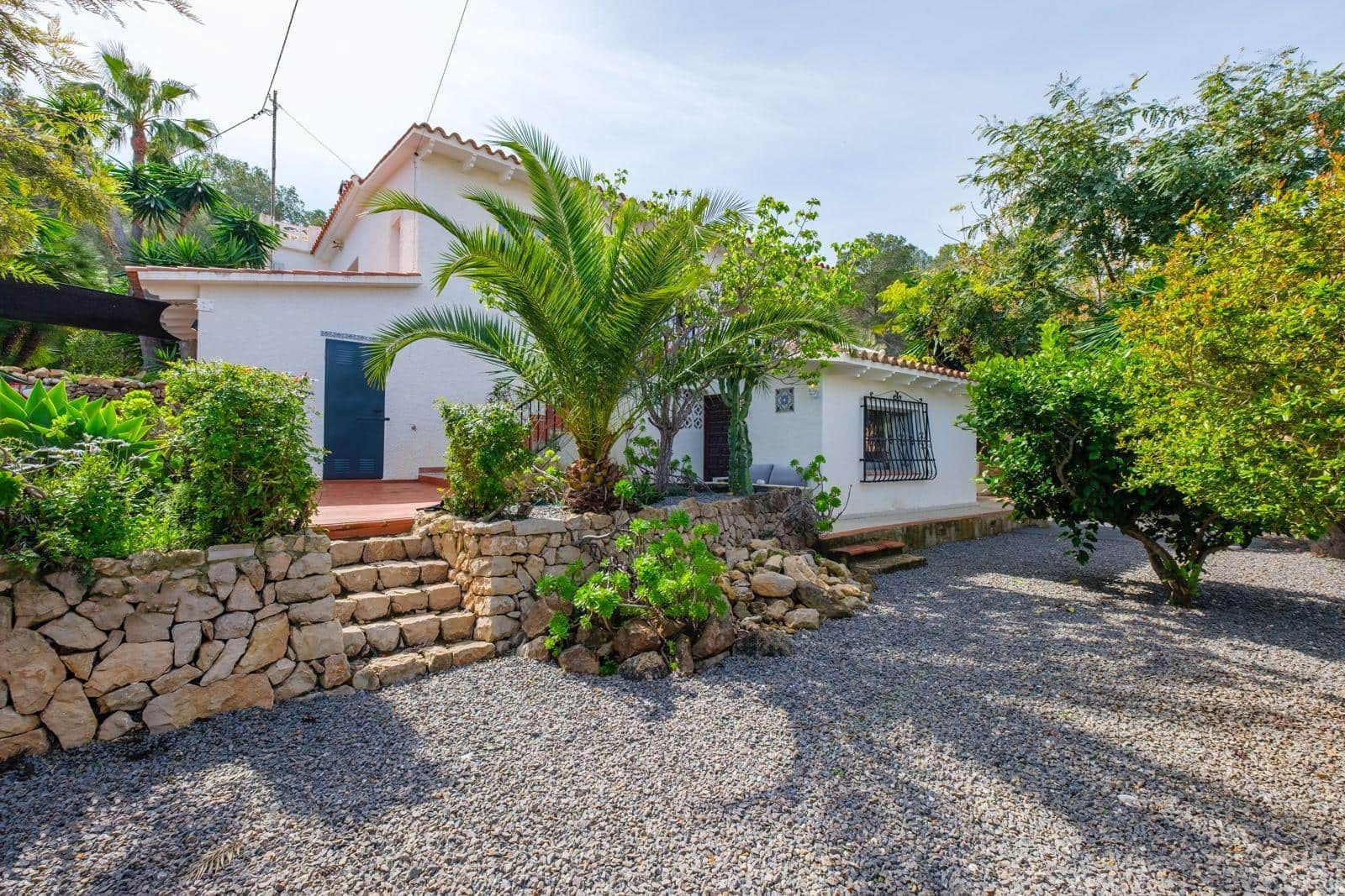 3 Zimmer Villa zu verkaufen in Albir mit Pool Garage - 699.000 € (Ref: 9982936)