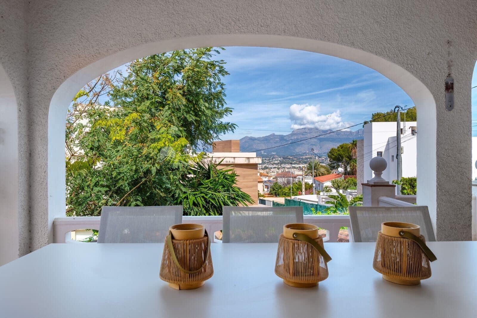 Chalet de 3 habitaciones en Albir en venta con piscina garaje - 699.000 € (Ref: 9982936)