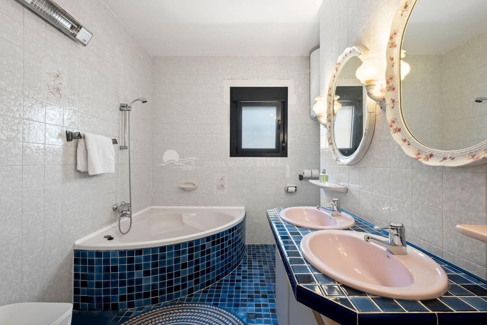 Chalet de 3 habitaciones en Albir en venta con piscina garaje - 699.000 € (Ref: 9982936)