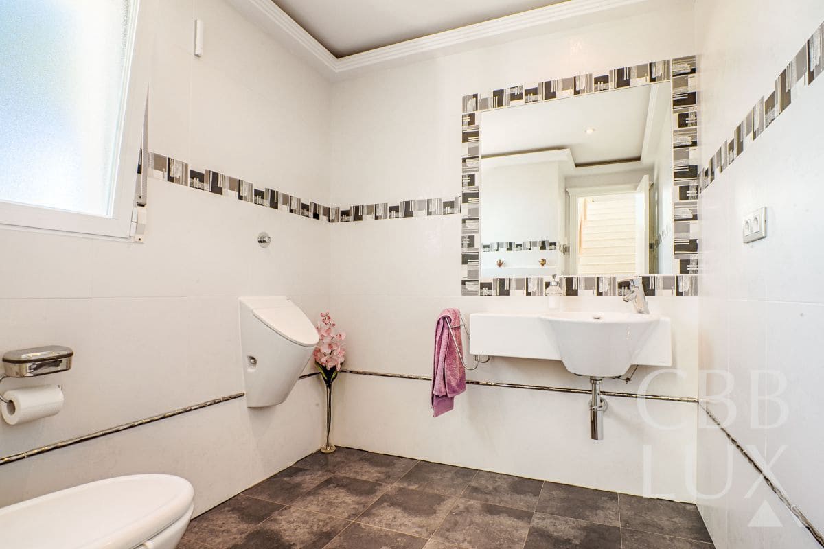 5 Zimmer Villa zu verkaufen in Alfaz del Pi / L'Alfas del Pi mit Pool Garage - 2.450.000 € (Ref: 9997091)