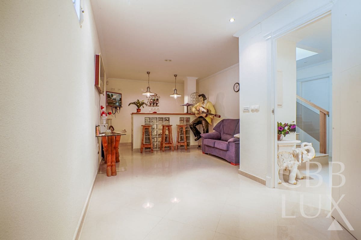 5 Zimmer Villa zu verkaufen in Alfaz del Pi / L'Alfas del Pi mit Pool Garage - 2.450.000 € (Ref: 9997091)