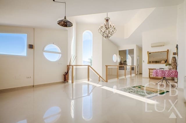 5 soveværelse Villa til salg i Alfaz del Pi / L'Alfàs del Pi med swimmingpool garage - € 2.450.000 (Ref: 9997091)