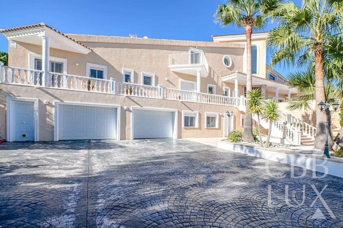 5 Zimmer Villa zu verkaufen in Alfaz del Pi / L'Alfas del Pi mit Pool Garage - 2.450.000 € (Ref: 9997091)
