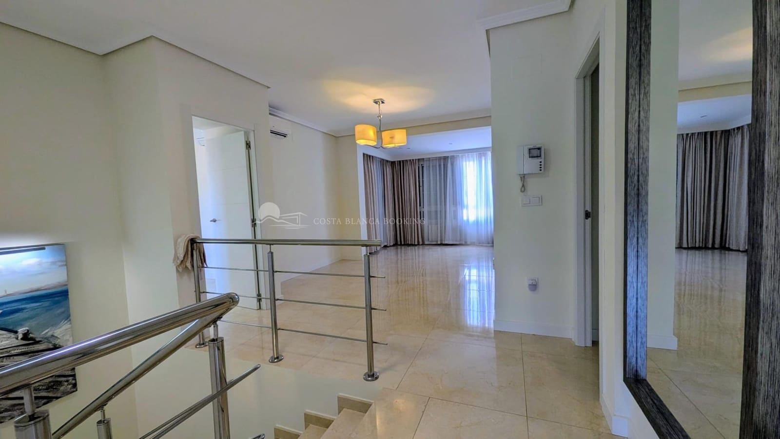 3 Zimmer Reihenhaus zu verkaufen in Albir mit Pool Garage - 670.000 € (Ref: 9998773)