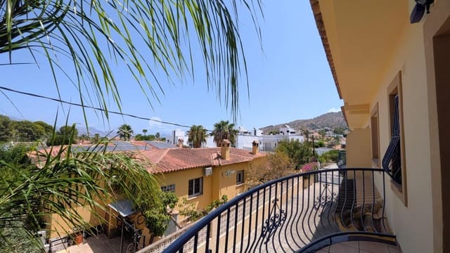 3 Zimmer Reihenhaus zu verkaufen in Albir, Alfaz del Pi / L'Alfàs del Pi mit Pool Garage - 670.000 € (Ref: 9998773)