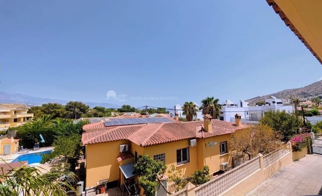3 Zimmer Reihenhaus zu verkaufen in Albir, Alfaz del Pi / L'Alfàs del Pi mit Pool Garage - 670.000 € (Ref: 9998773)