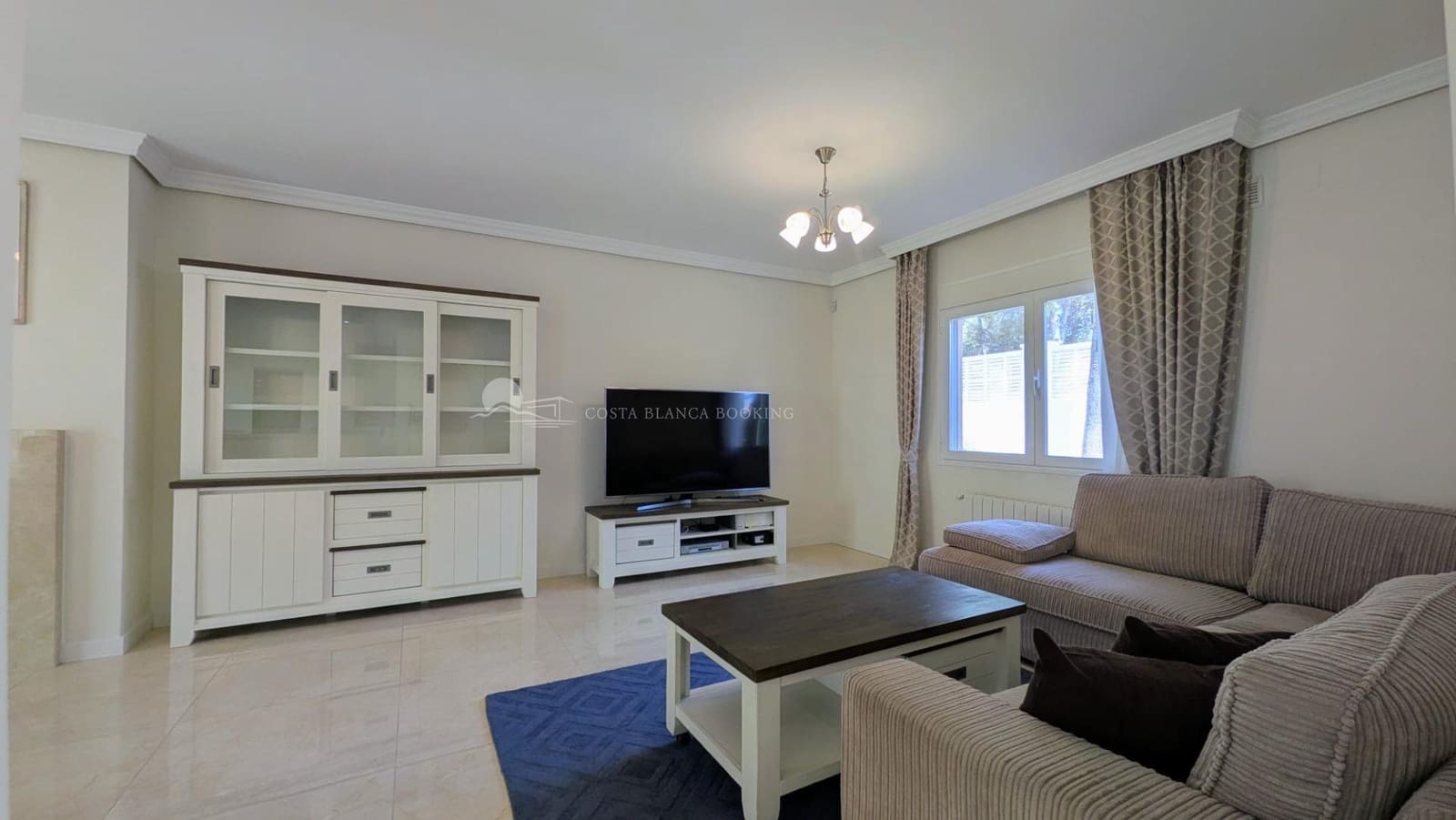 3 Zimmer Reihenhaus zu verkaufen in Albir mit Pool Garage - 670.000 € (Ref: 9998773)