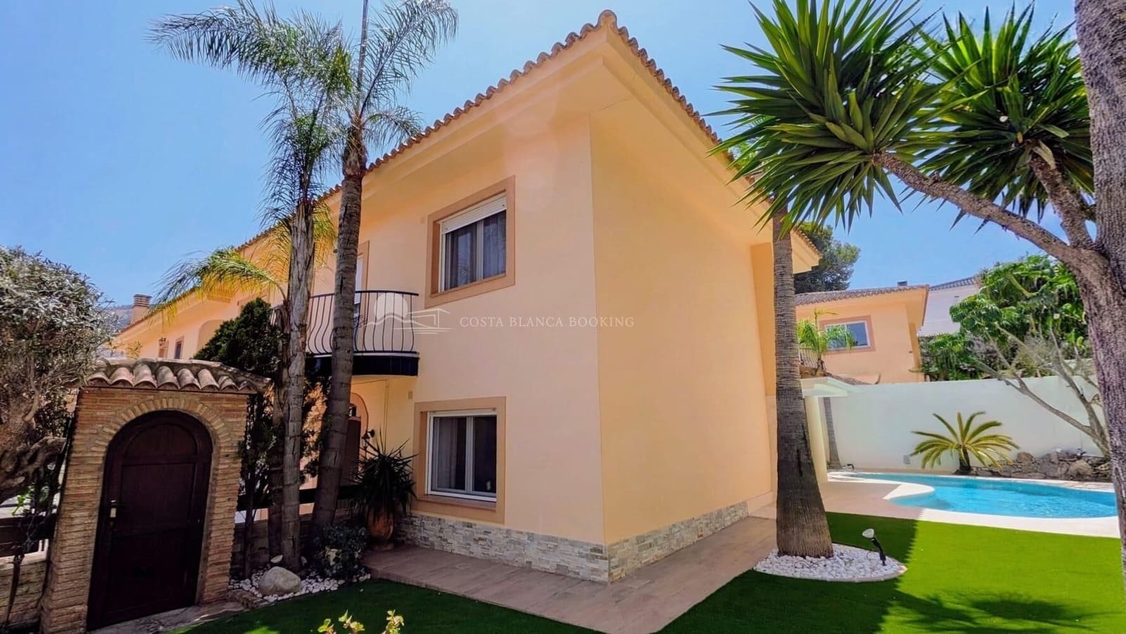3 bedroom Terraced Villa for sale in Albir with pool garage - € 670,000 (Ref: 9998773)