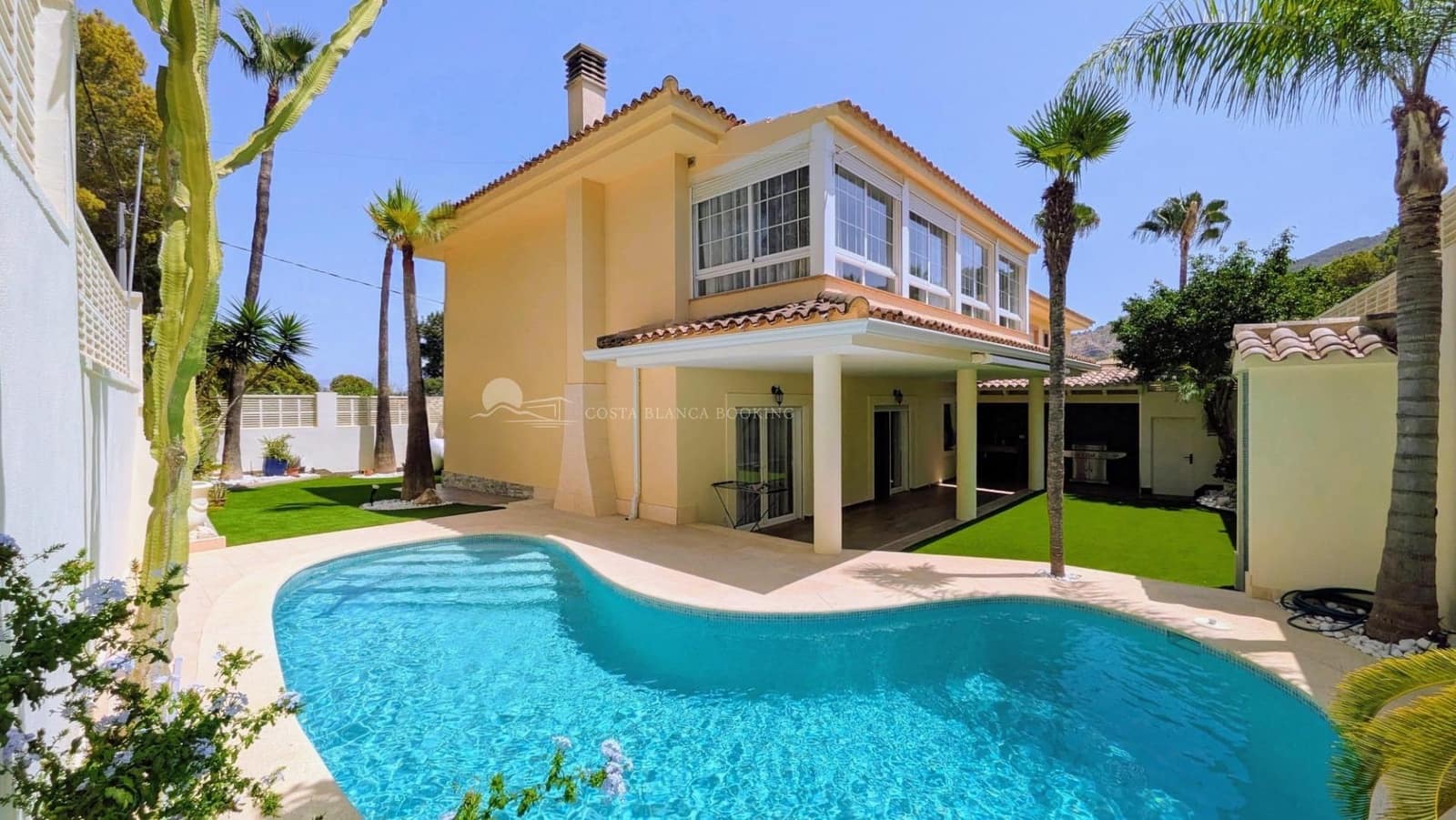 3 bedroom Terraced Villa for sale in Albir with pool garage - € 670,000 (Ref: 9998773)