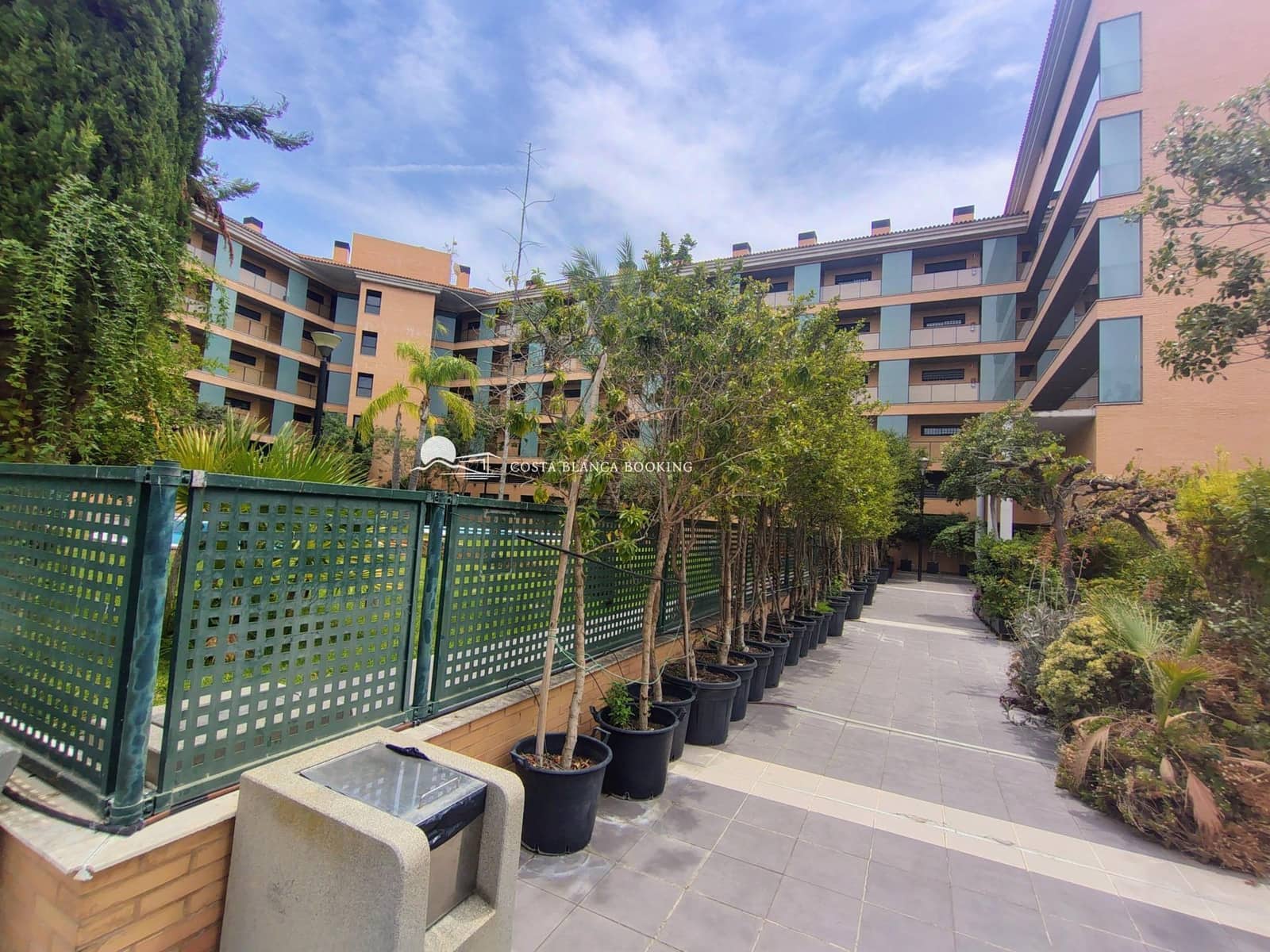 1 soverom Leilighet til salgs i Albir med garasje - € 410 000 (Ref: 9999583)