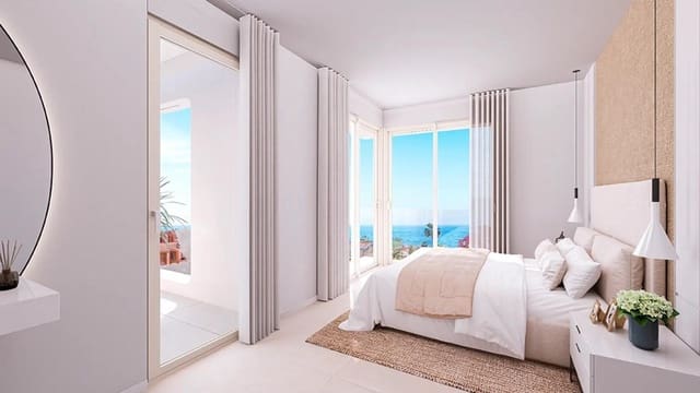 Apartamento de 2 habitaciones en Buenas Noches, Estepona en venta con piscina garaje - 570.000 € (Ref: 8442633)
