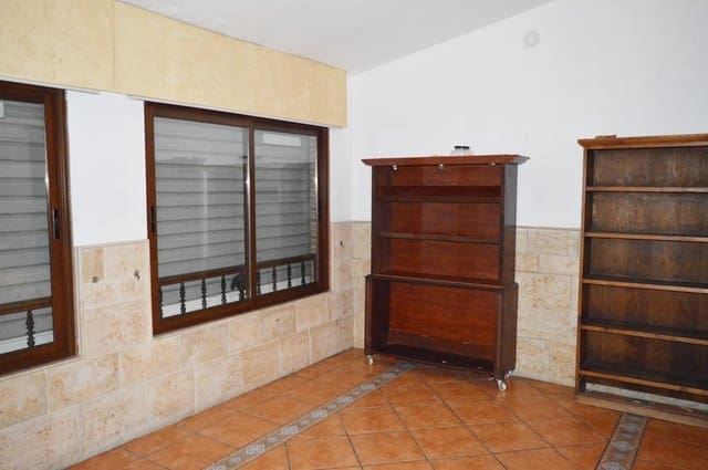 Kommersiell til salgs i Cancelada, Estepona - € 500 000 (Ref: 8582545)