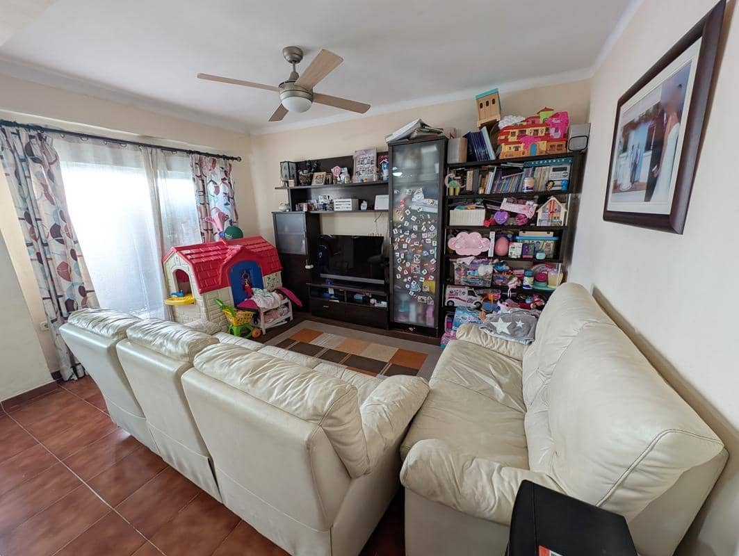 2 bedroom Flat for sale in Estepona - € 230,000 (Ref: 8806260)