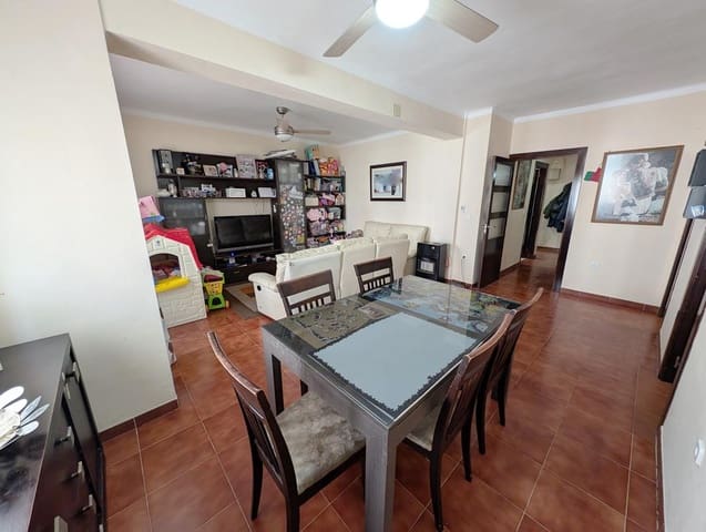 2 bedroom Flat for sale in Estepona - € 230,000 (Ref: 8806260)