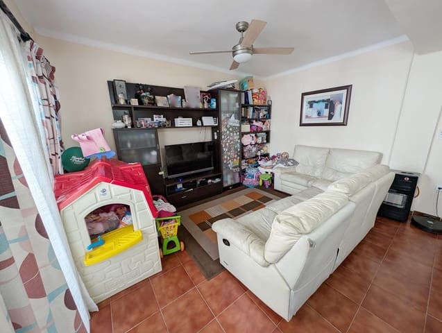 2 bedroom Flat for sale in Estepona - € 230,000 (Ref: 8806260)