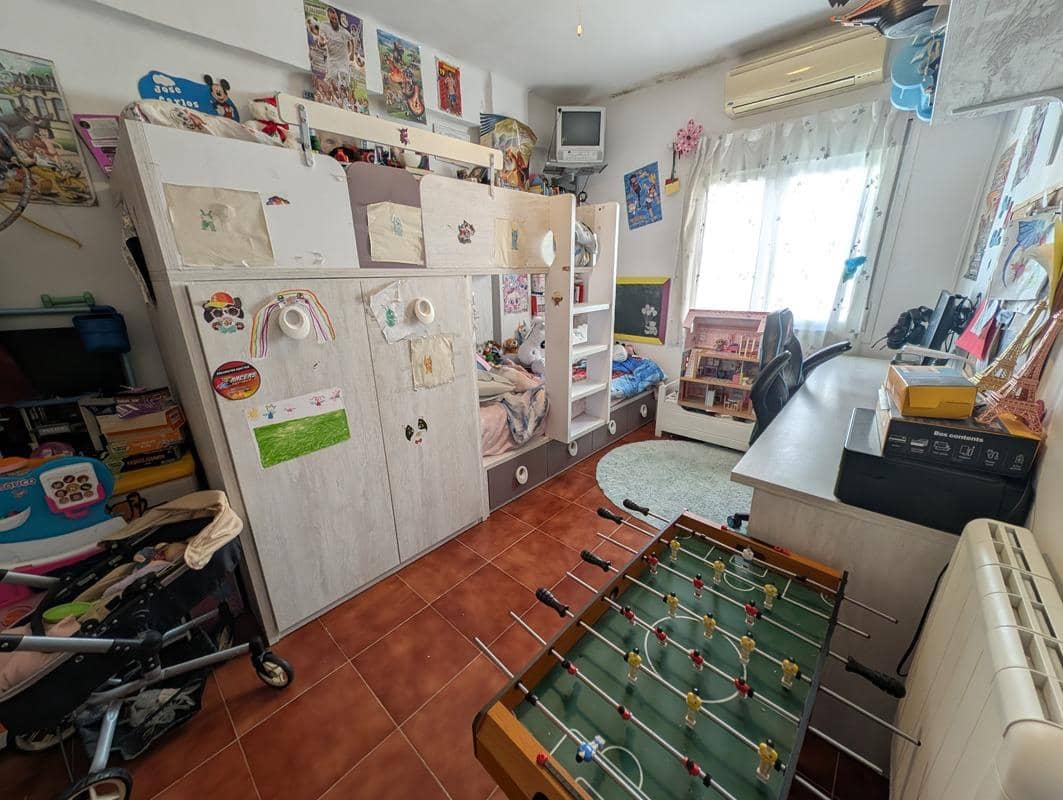 2 bedroom Flat for sale in Estepona - € 230,000 (Ref: 8806260)