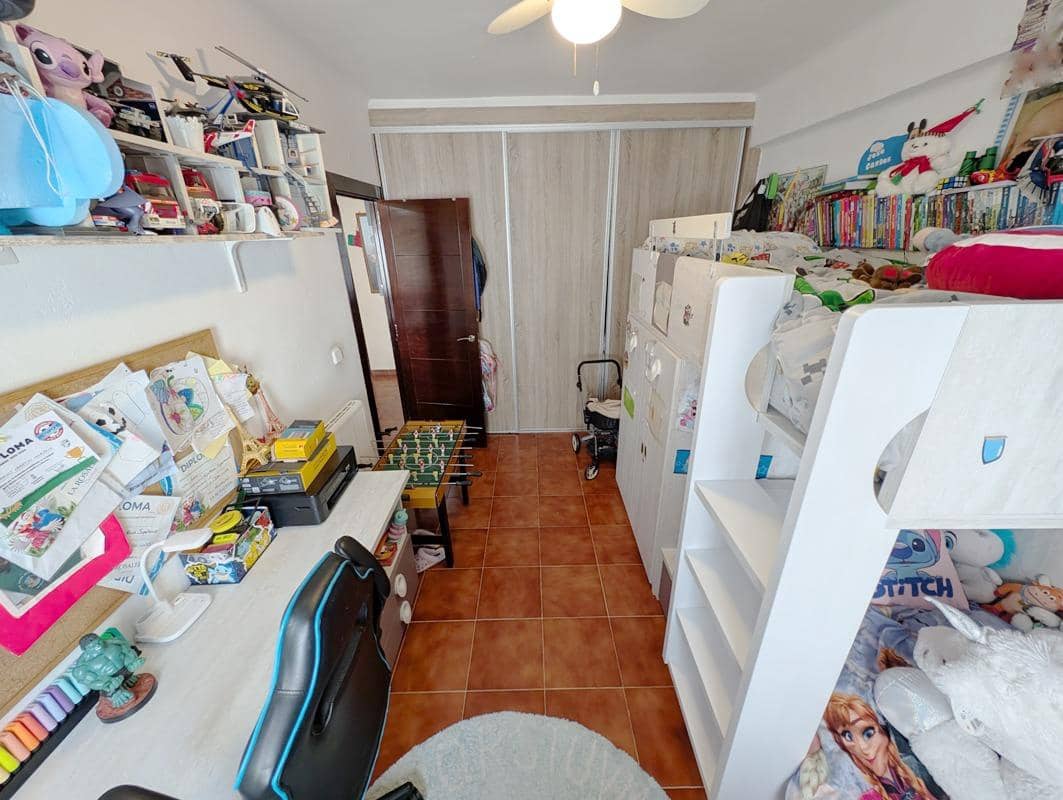 2 bedroom Flat for sale in Estepona - € 230,000 (Ref: 8806260)