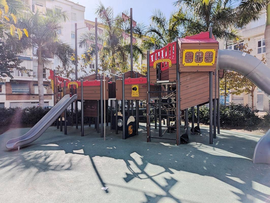 2 bedroom Flat for sale in Estepona - € 230,000 (Ref: 8806260)