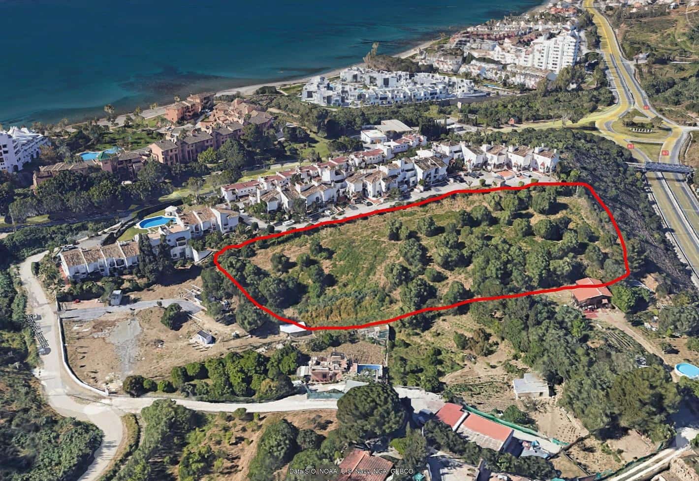 Rakentamaton maa myytävänä paikassa Estepona - 650 000 € (Ref: 9145380)