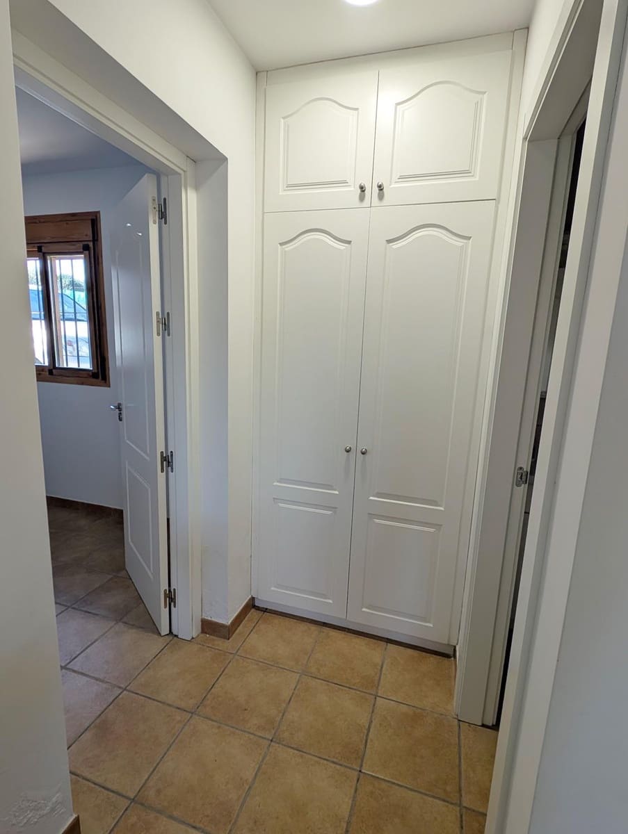 1 sypialnia Finka/Dom wiejski na sprzedaż w Estepona z garażem - 550 000 € (Ref: 9527616)