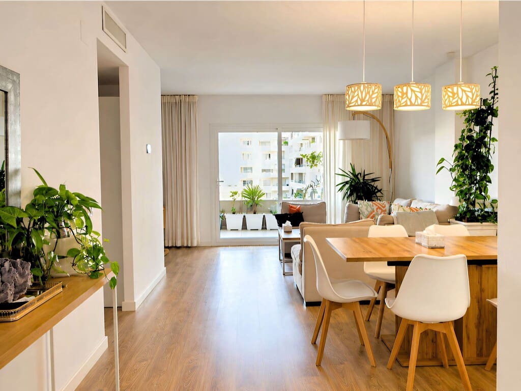 3 soverom Leilighet til salgs i Nueva Andalucia med svømmebasseng garasje - € 470 000 (Ref: 10003494)