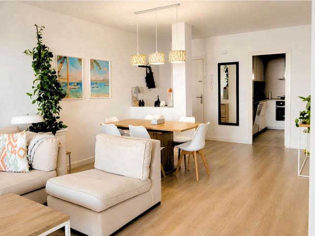 3 soverom Leilighet til salgs i Nueva Andalucia, Marbella med svømmebasseng garasje - € 470 000 (Ref: 10003494)