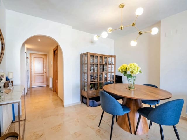 2 soveværelse Lejlighed til salg i San Pedro de Alcantara, Marbella med swimmingpool garage - € 465.000 (Ref: 10005174)
