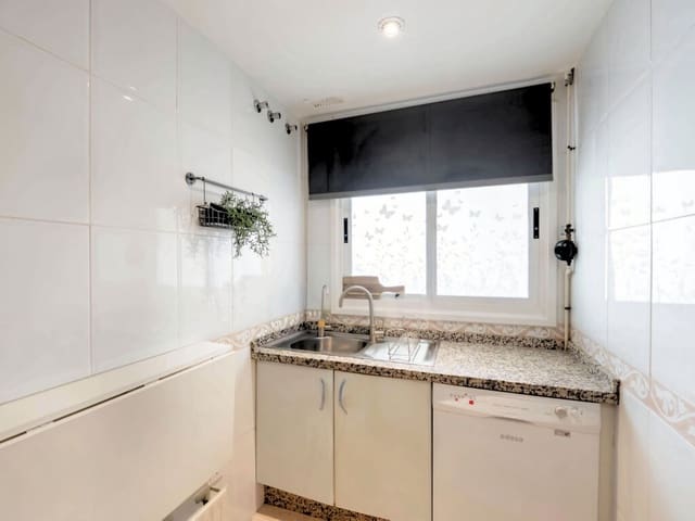 2 soveværelse Lejlighed til salg i San Pedro de Alcantara, Marbella med swimmingpool garage - € 465.000 (Ref: 10005174)