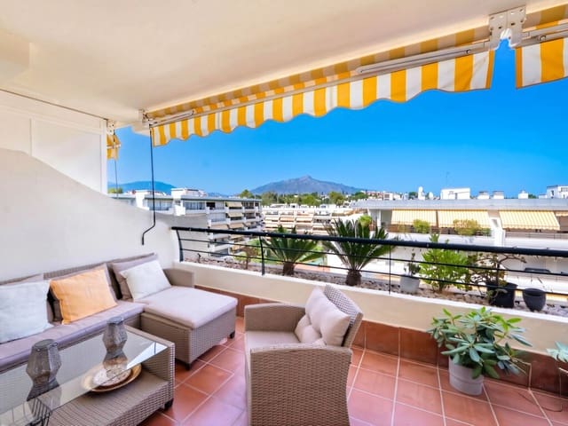 2 soveværelse Lejlighed til salg i San Pedro de Alcantara, Marbella med swimmingpool garage - € 465.000 (Ref: 10005174)