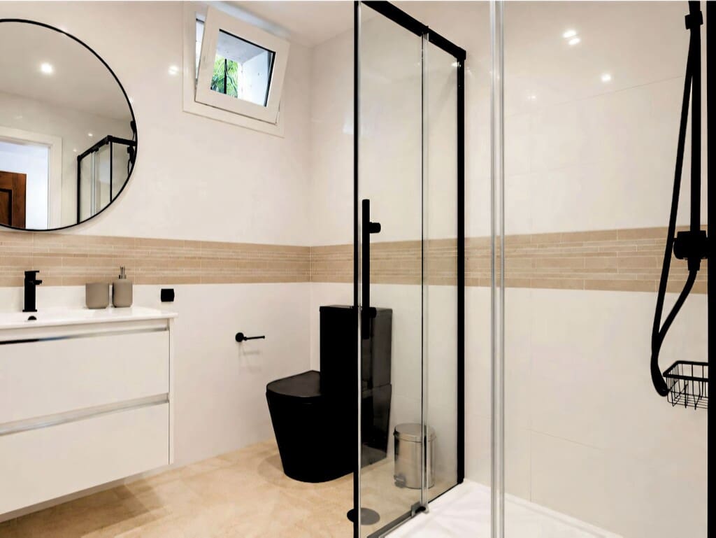 3 slaapkamer Villa te koop in Las Chapas met zwembad garage - € 1.349.000 (Ref: 10005175)