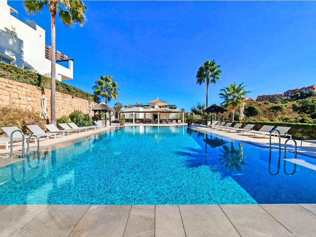 2 chambre Appartement à vendre à La Mairena avec piscine garage - 460 000 € (Ref: 10007174)