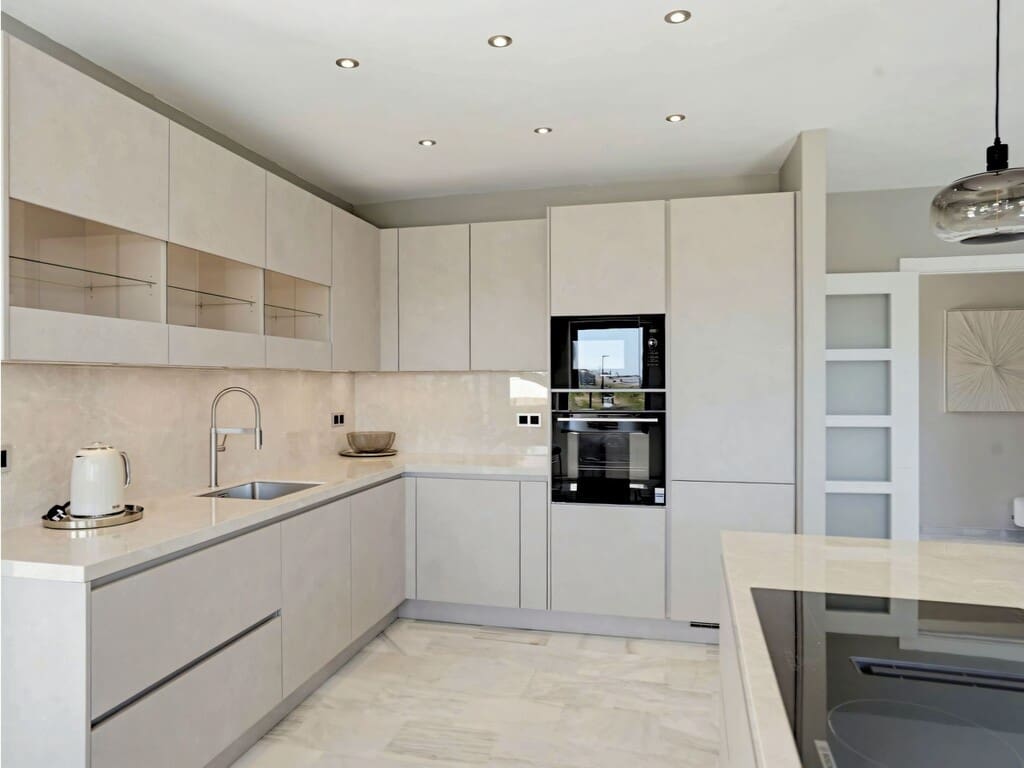 4 bedroom Villa for sale in Mijas Costa with pool garage - € 1,599,000 (Ref: 10008385)