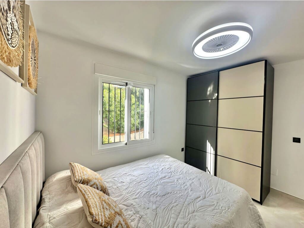 2 soverom Leilighet til salgs i La Cala de Mijas med svømmebasseng - € 375 000 (Ref: 10008387)