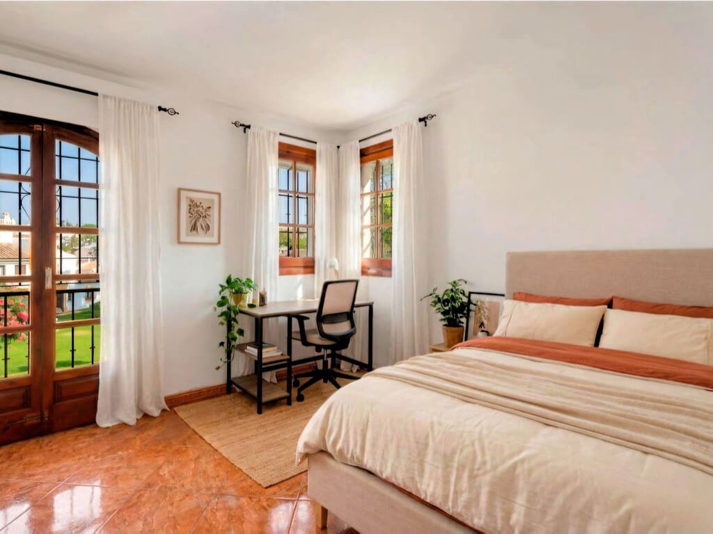 2 soveværelse Byhus til salg i Elviria med swimmingpool - € 420.000 (Ref: 10011073)