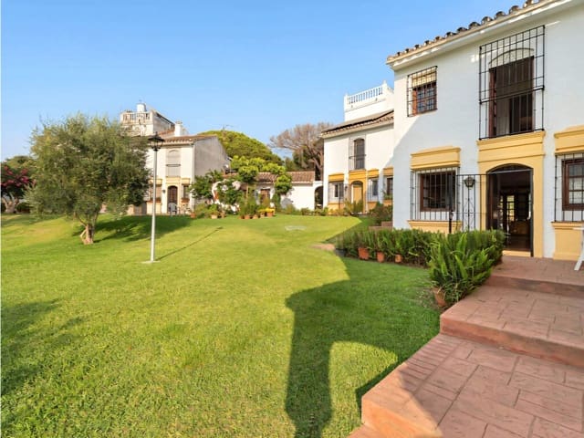 2 soveværelse Byhus til salg i Elviria, Marbella med swimmingpool - € 420.000 (Ref: 10011073)