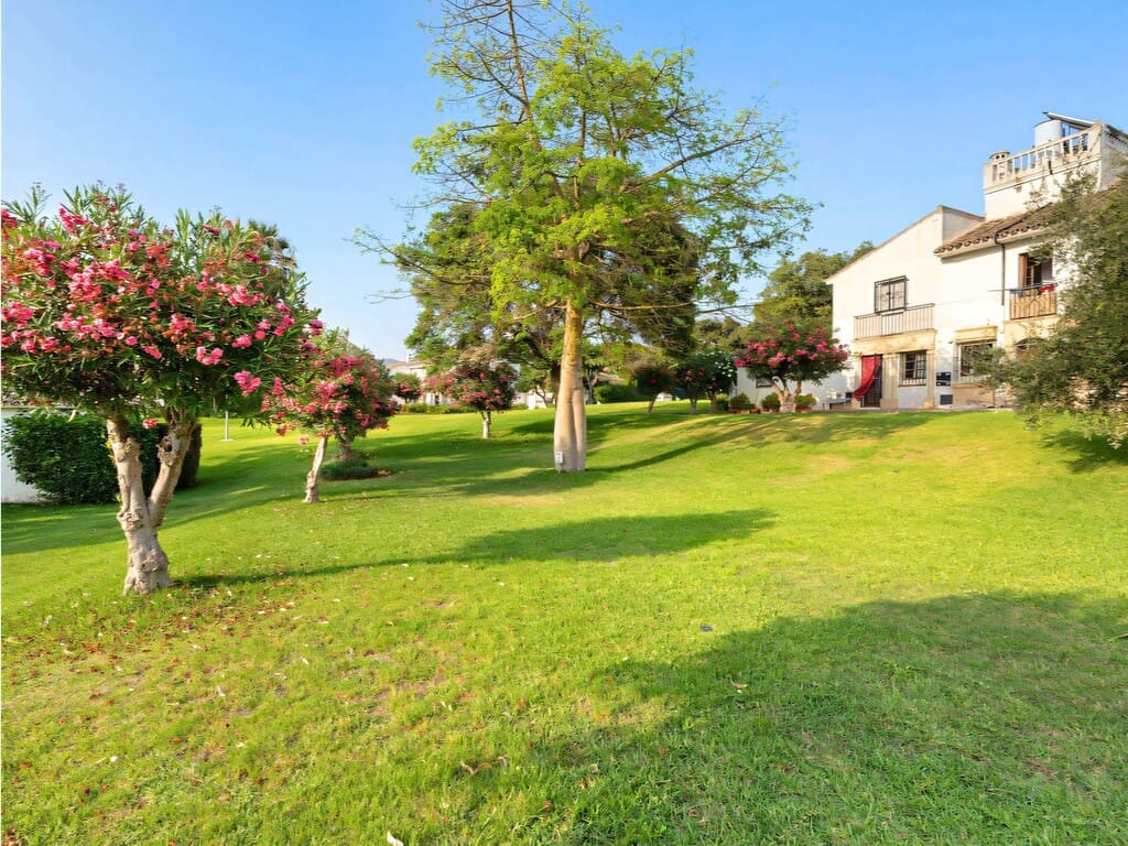 2 soveværelse Byhus til salg i Elviria med swimmingpool - € 420.000 (Ref: 10011073)