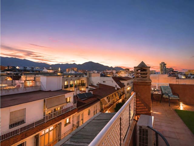 3 slaapkamer Penthouse te koop in Fuengirola - € 745.000 (Ref: 10011074)