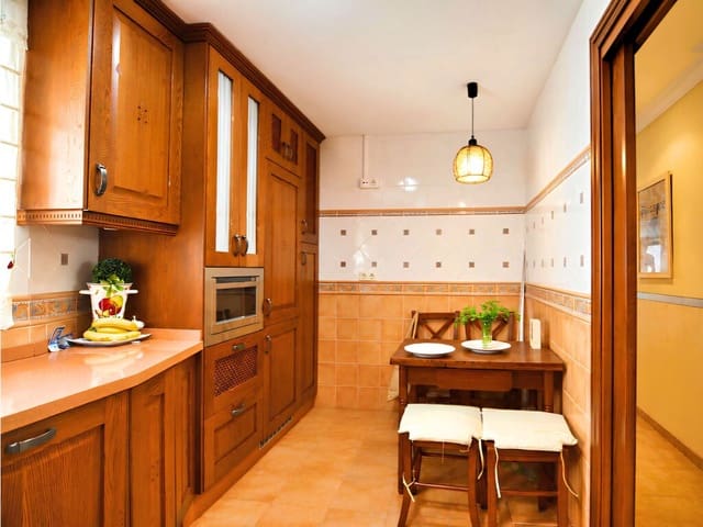 3 slaapkamer Penthouse te koop in Fuengirola - € 745.000 (Ref: 10011074)
